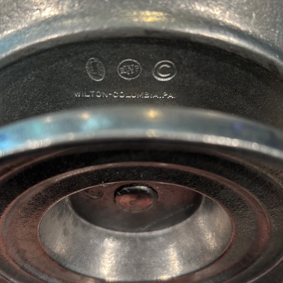 Wilton-Columbia Pewter Bowl - Picture 4 of 6